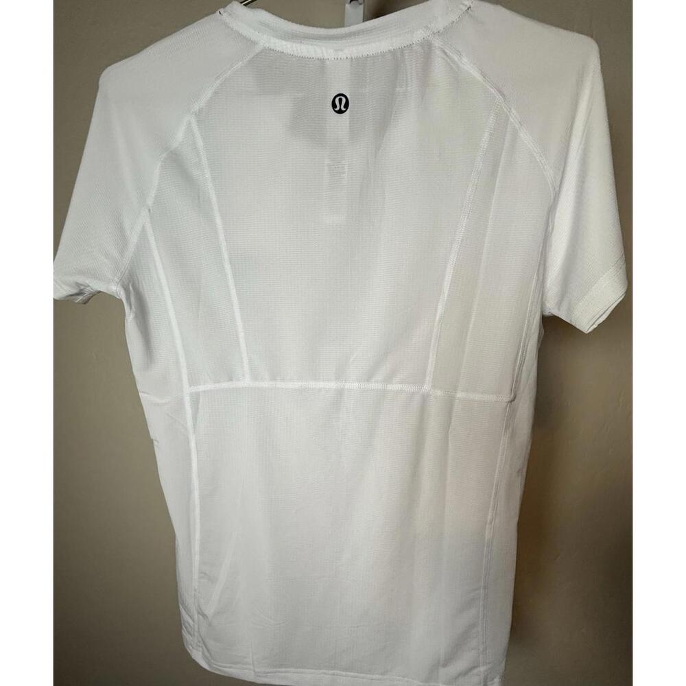 Lululemon Alone Tee Women’s White Short Sleeve Large NWT - Picture 4 of 9